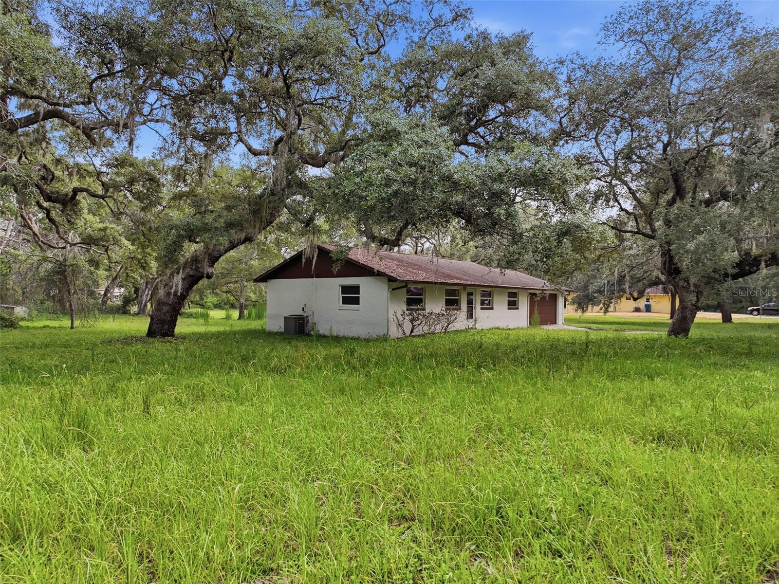 LAKEWOOD - Residential