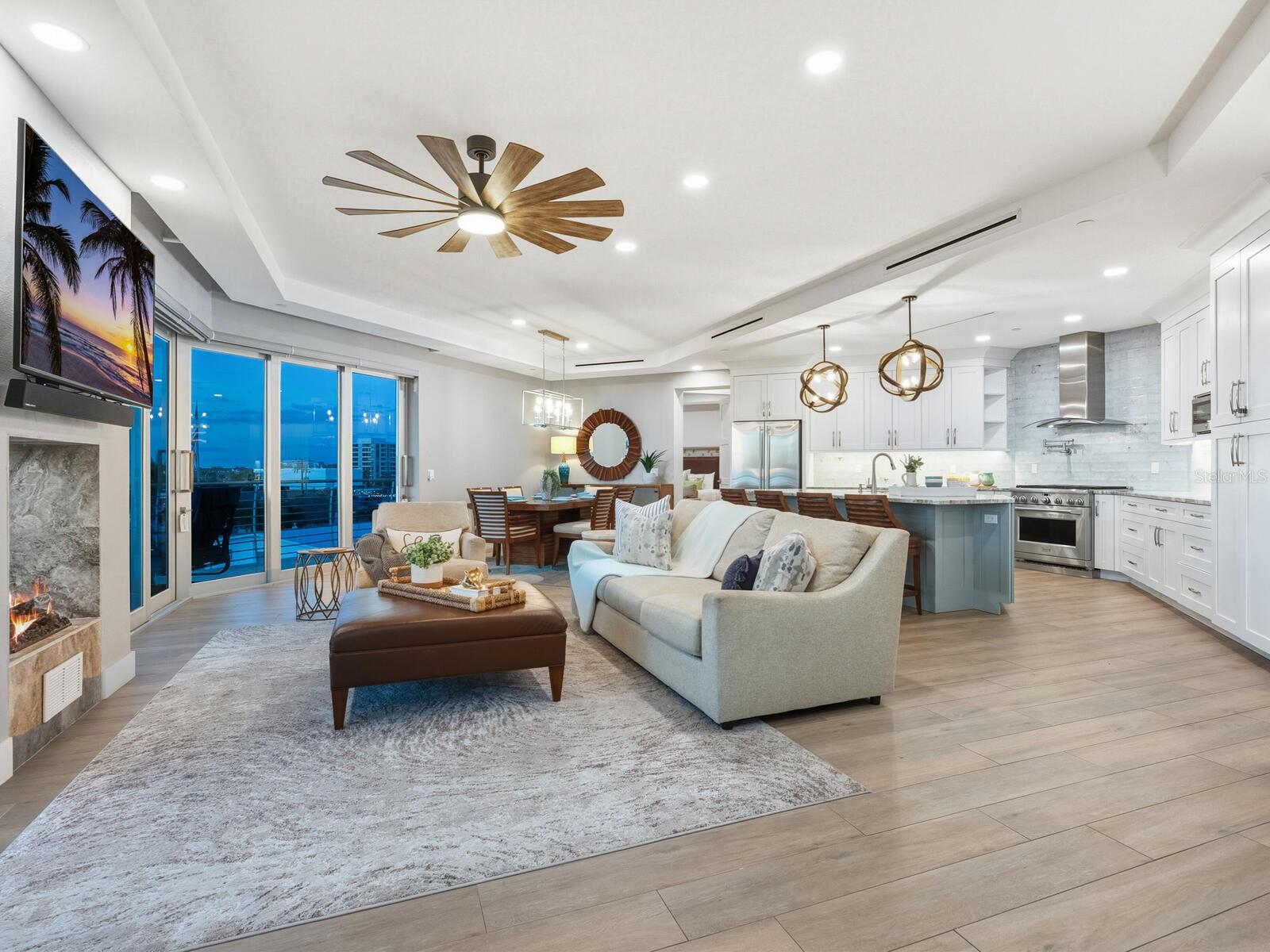 BEACH HOUSE RESIDENCES - Residential