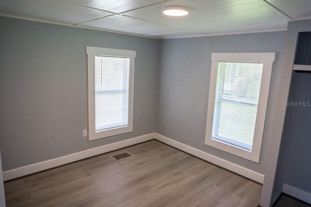 WHISPERING PINES ESTATES FIRST ADD - Residential