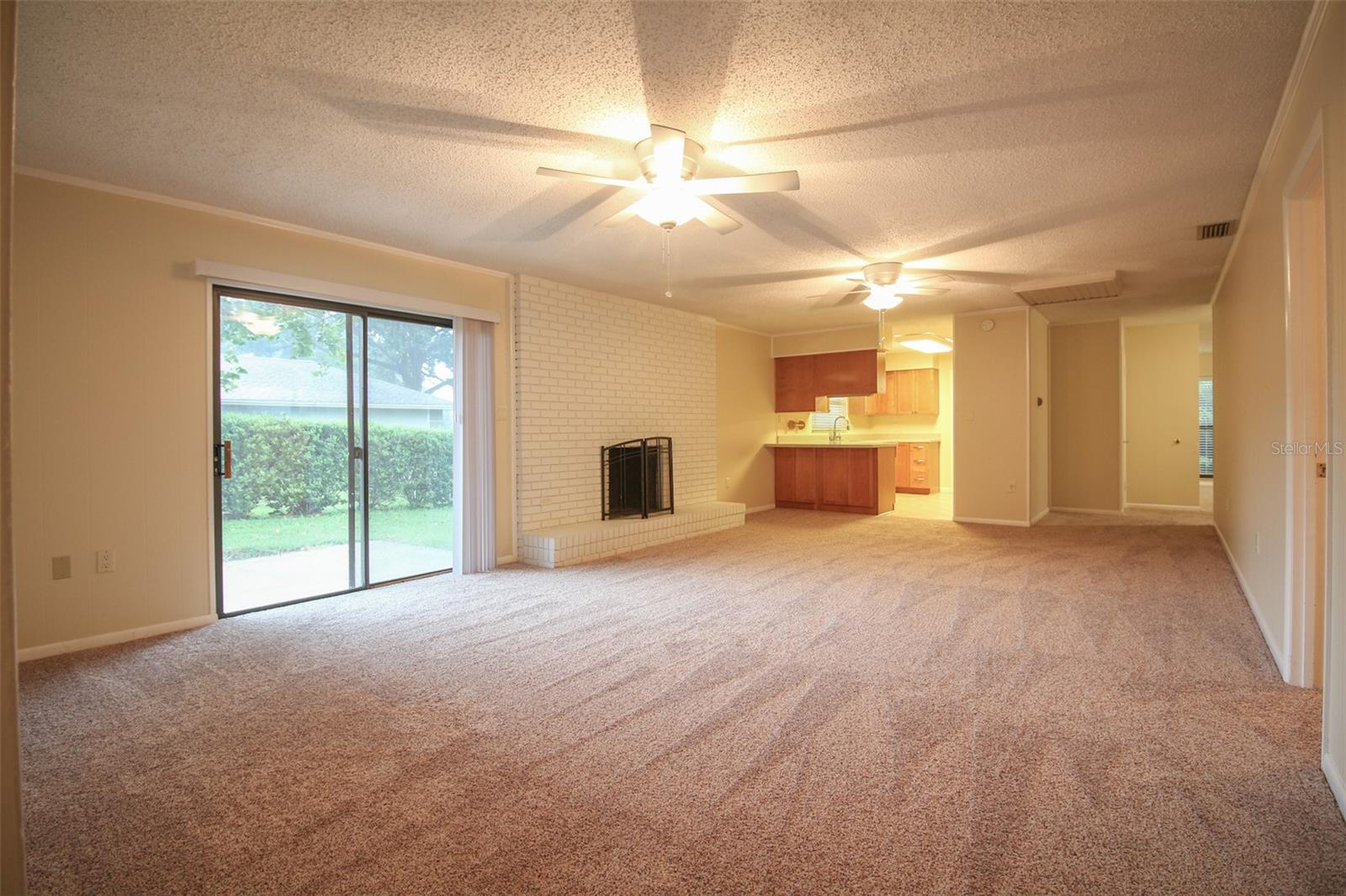 SCOTTSWOOD EAST UNIT 1 - Residential Lease