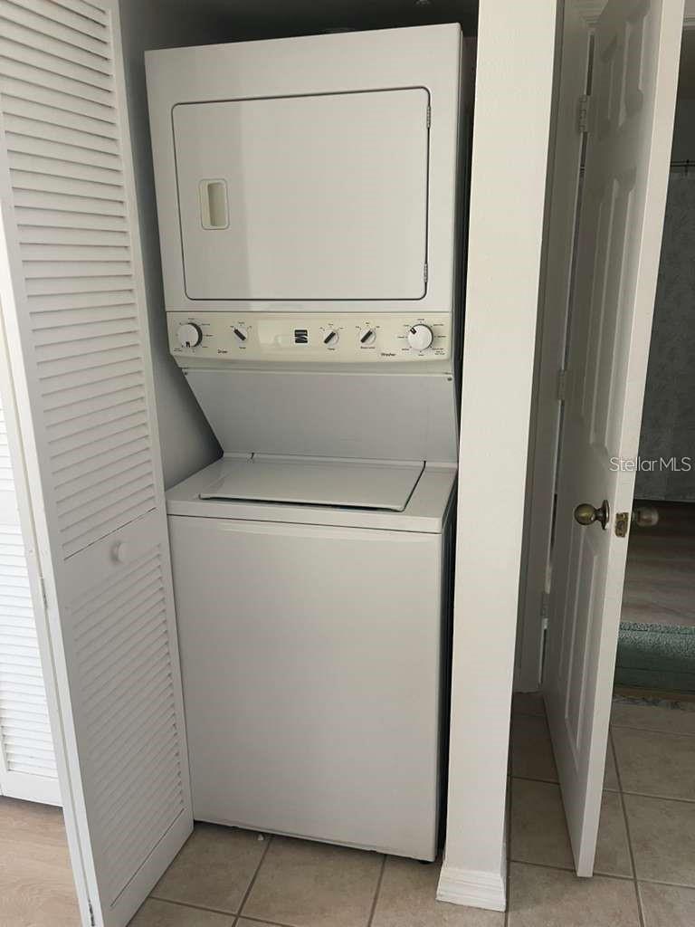 PALMS VILLA RESIDENCES - Residential Lease