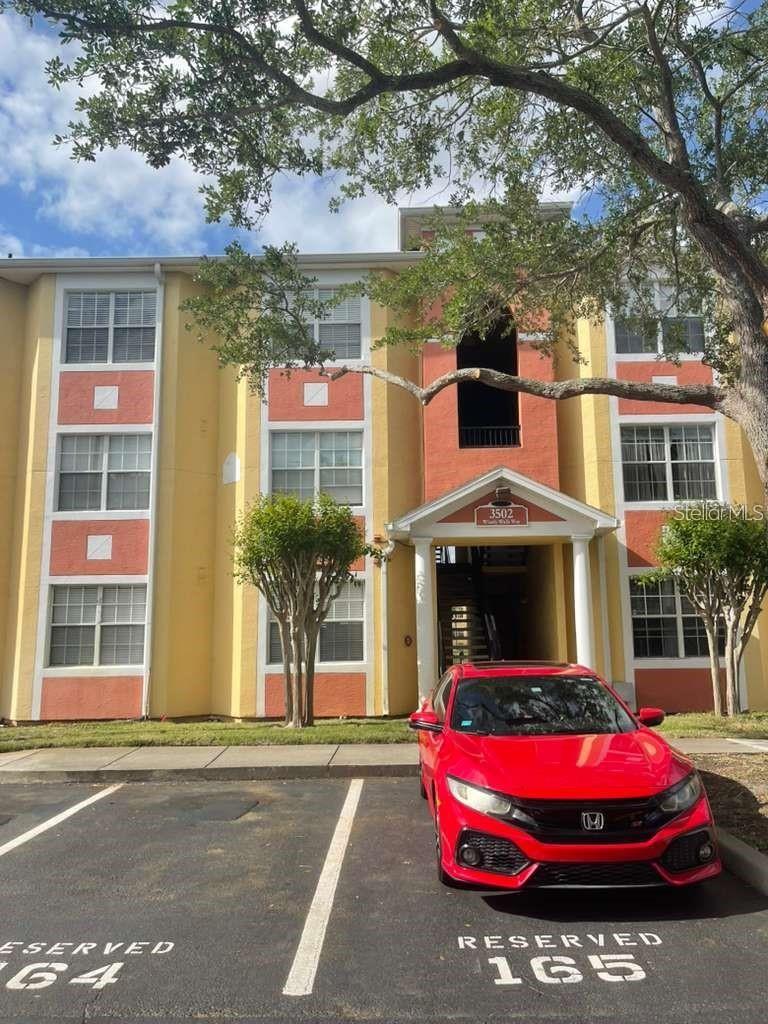 PALMS VILLA RESIDENCES - Residential Lease