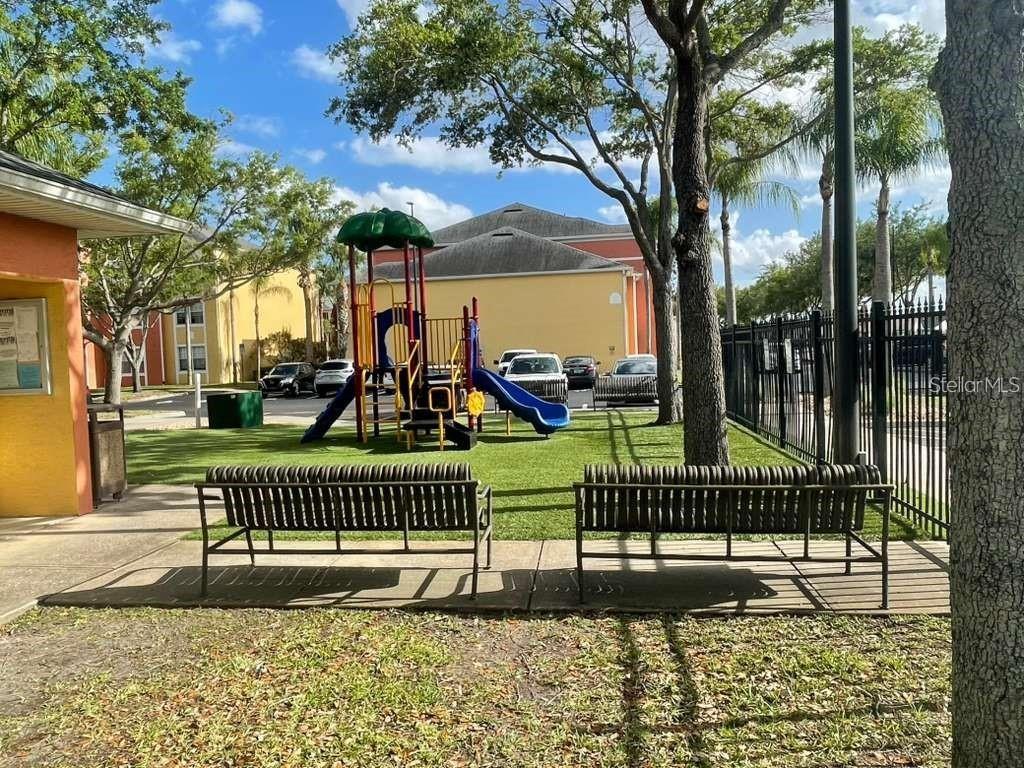 PALMS VILLA RESIDENCES - Residential Lease
