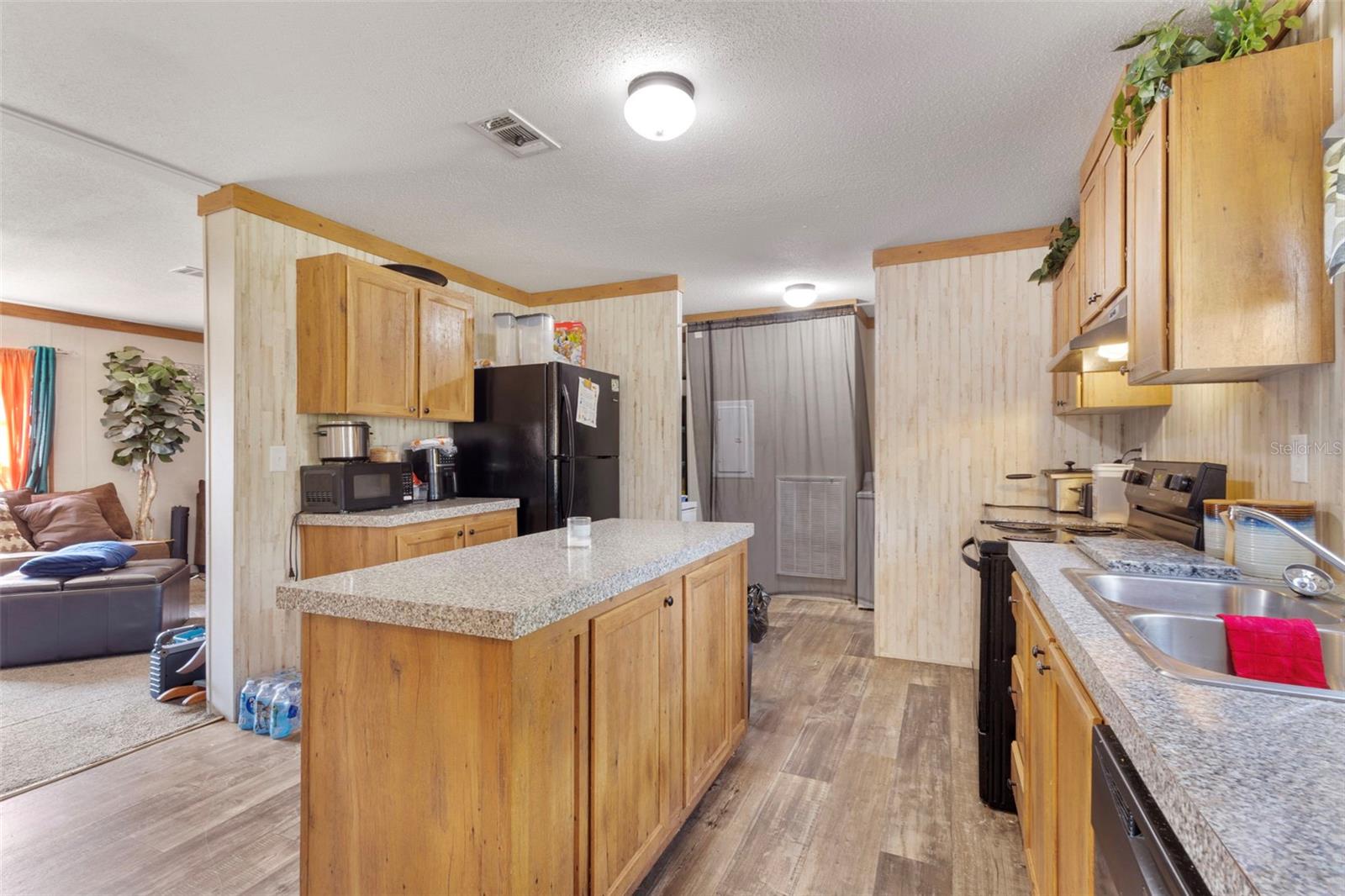 WILLISTON HLNDS - Residential