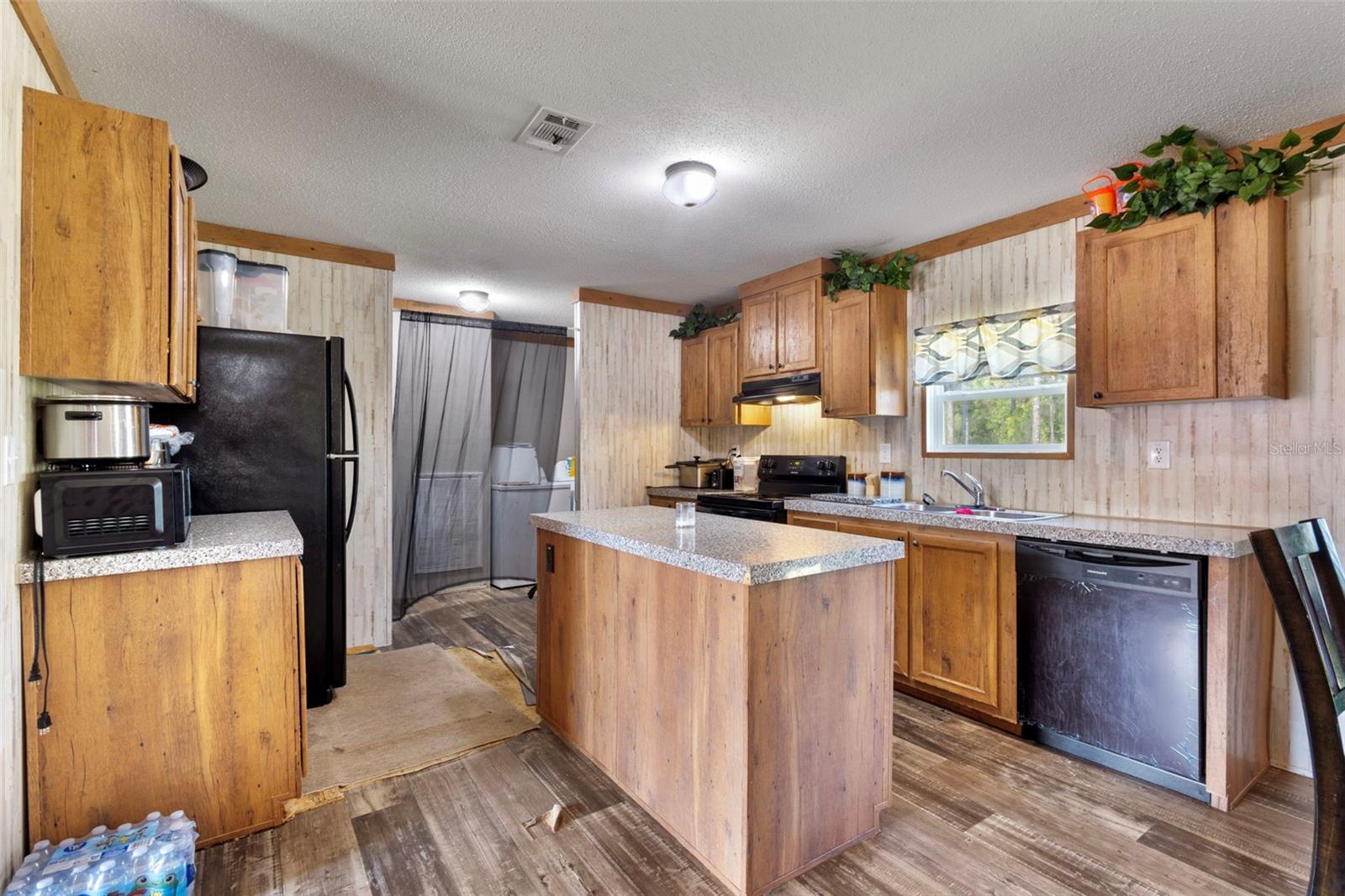 WILLISTON HLNDS - Residential