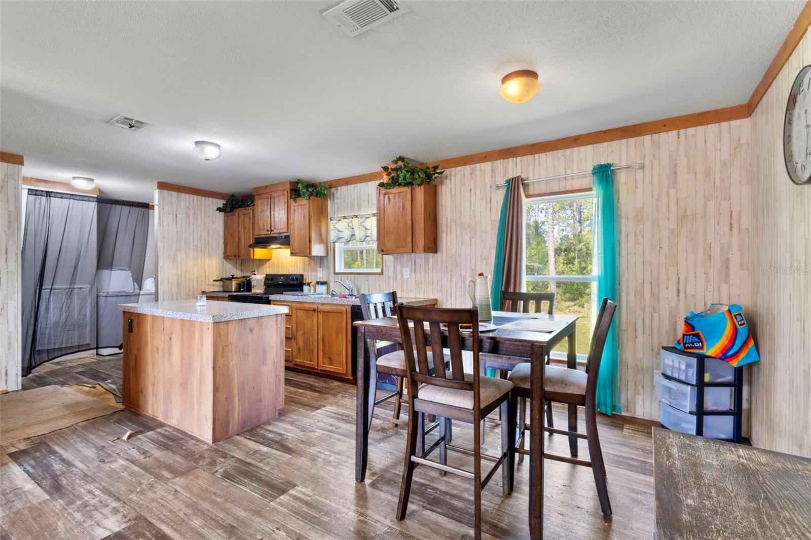 WILLISTON HLNDS - Residential