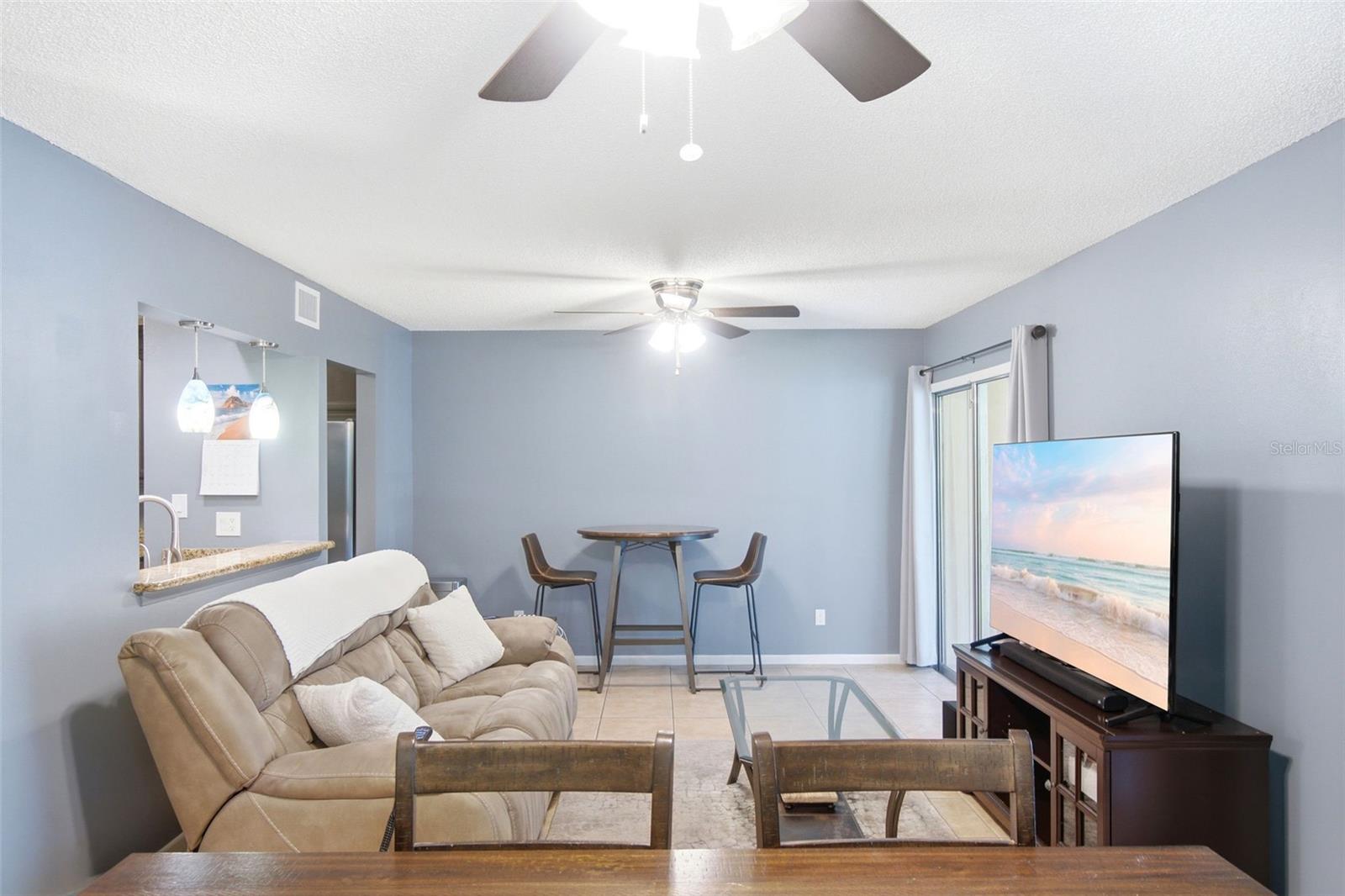 LAKESIDE CONDO APTS - Residential