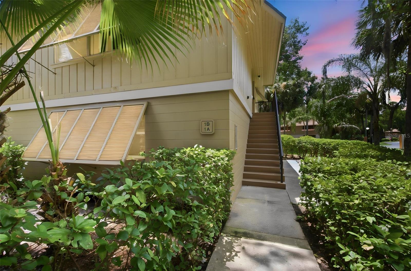 LAKESIDE CONDO APTS - Residential