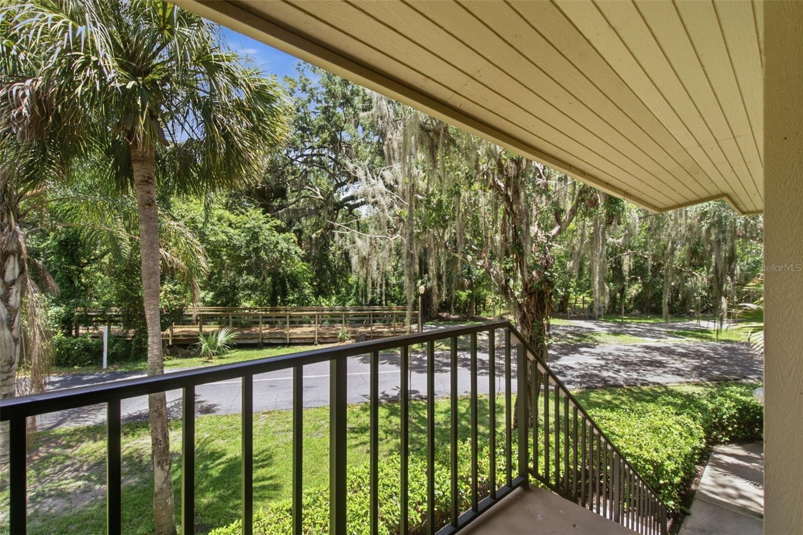 LAKESIDE CONDO APTS - Residential