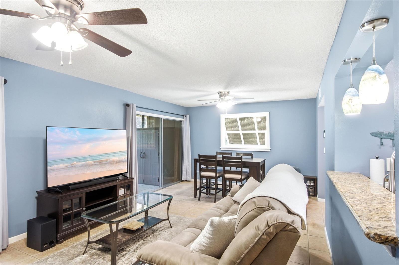 LAKESIDE CONDO APTS - Residential