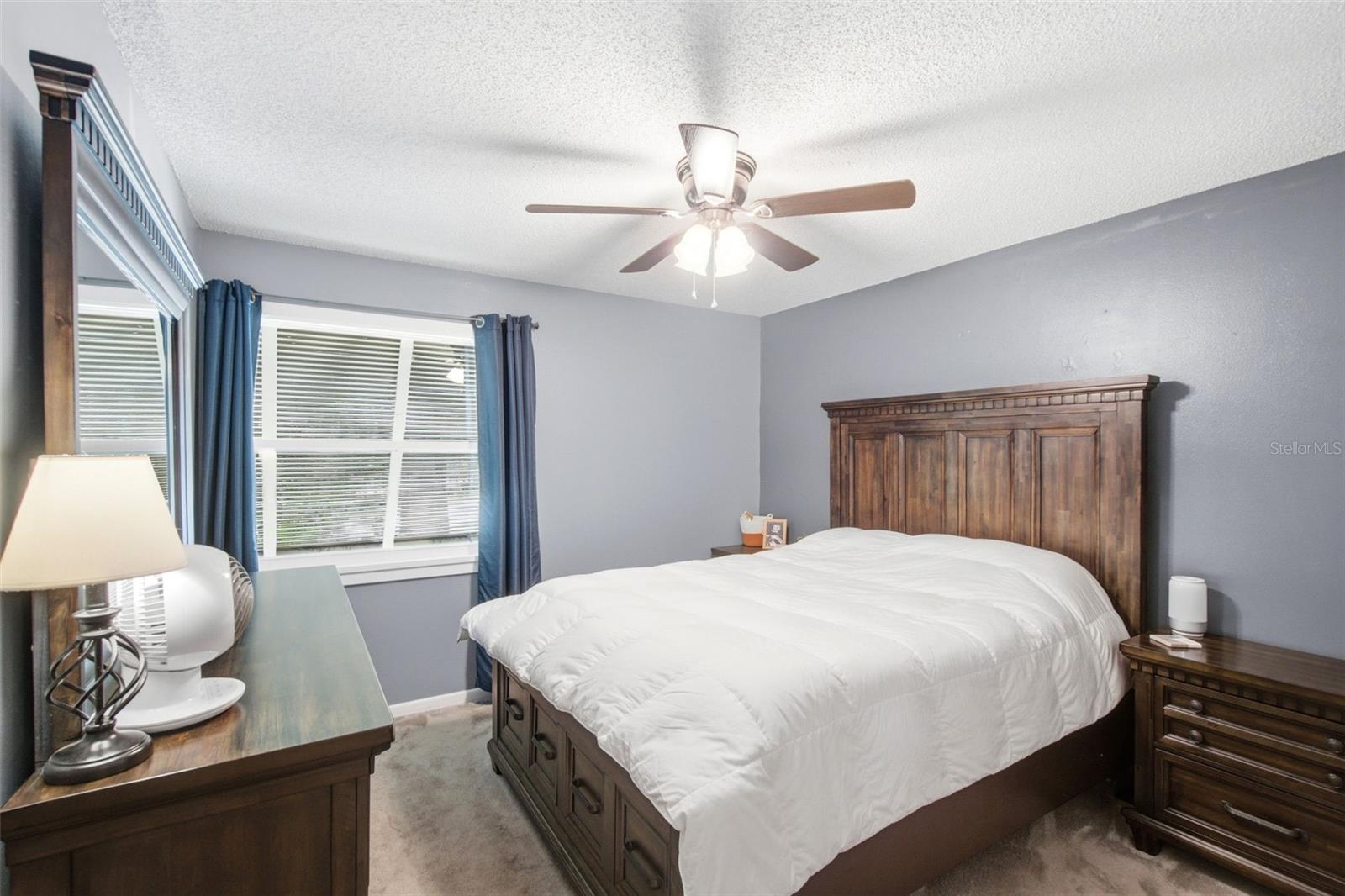 LAKESIDE CONDO APTS - Residential