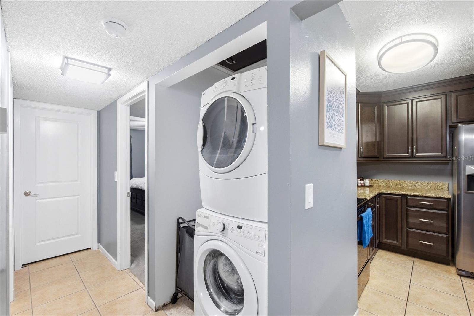 LAKESIDE CONDO APTS - Residential