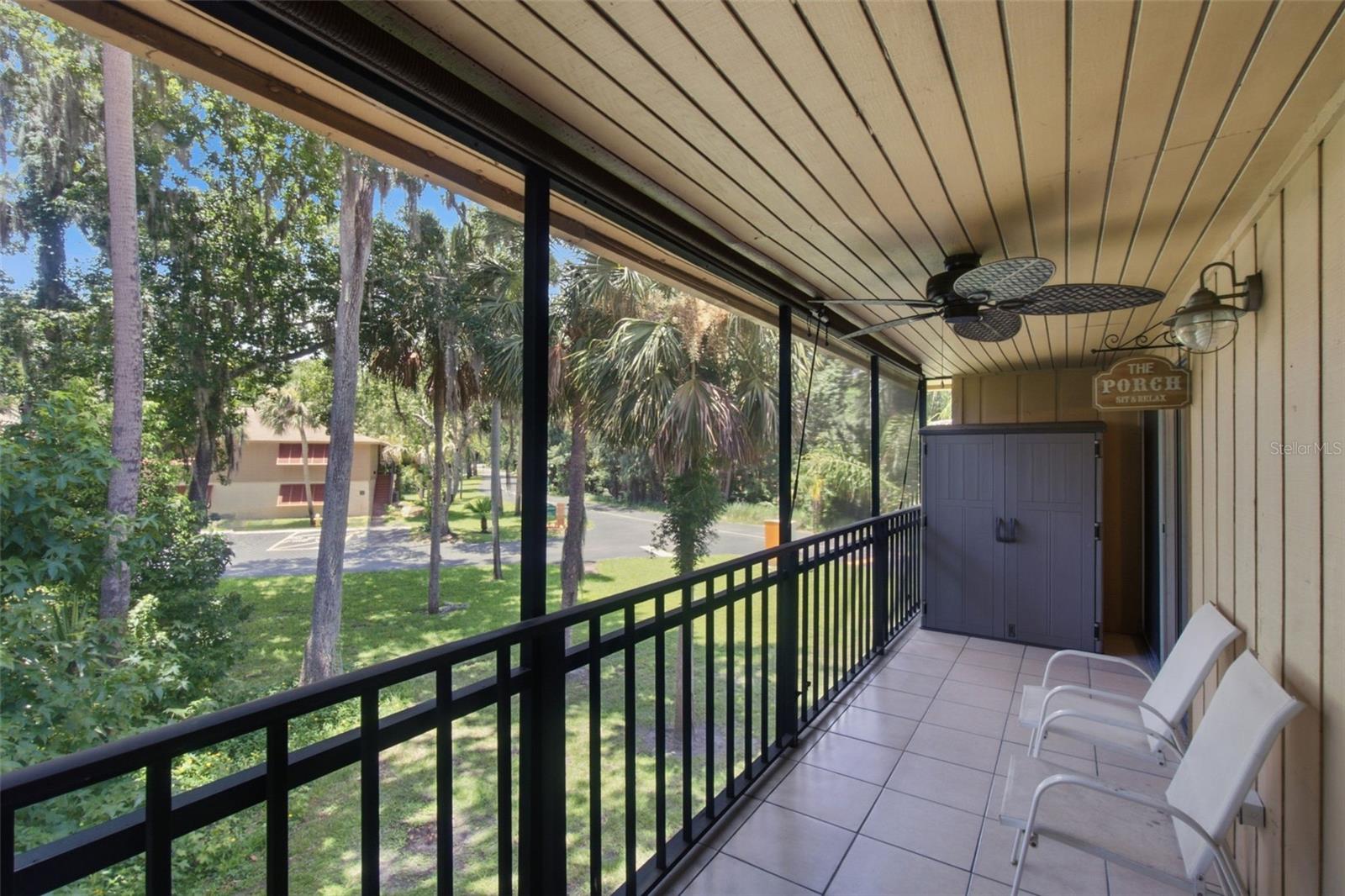 LAKESIDE CONDO APTS - Residential
