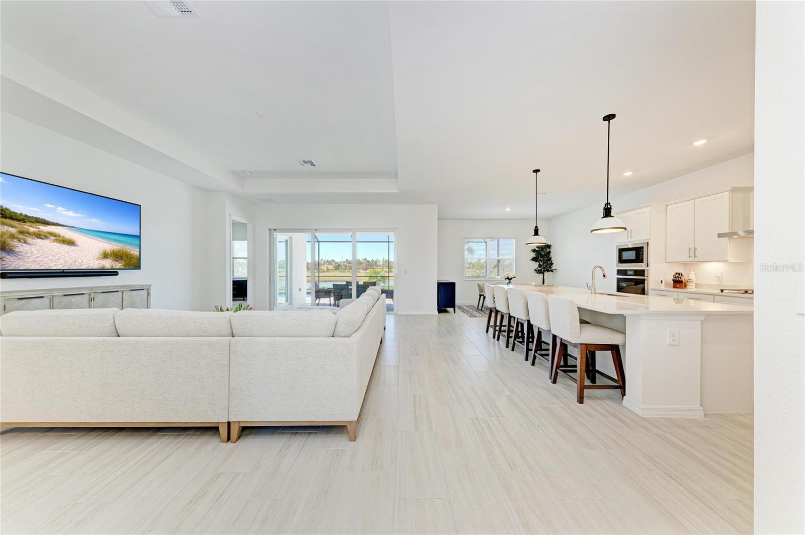 CALUSA COUNTRY CLUB - Residential