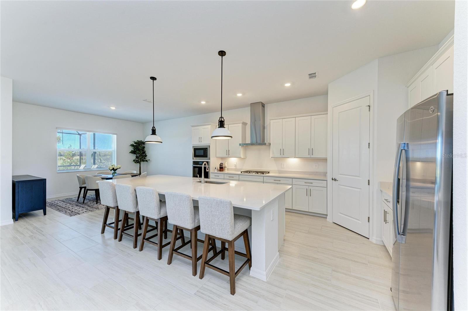 CALUSA COUNTRY CLUB - Residential