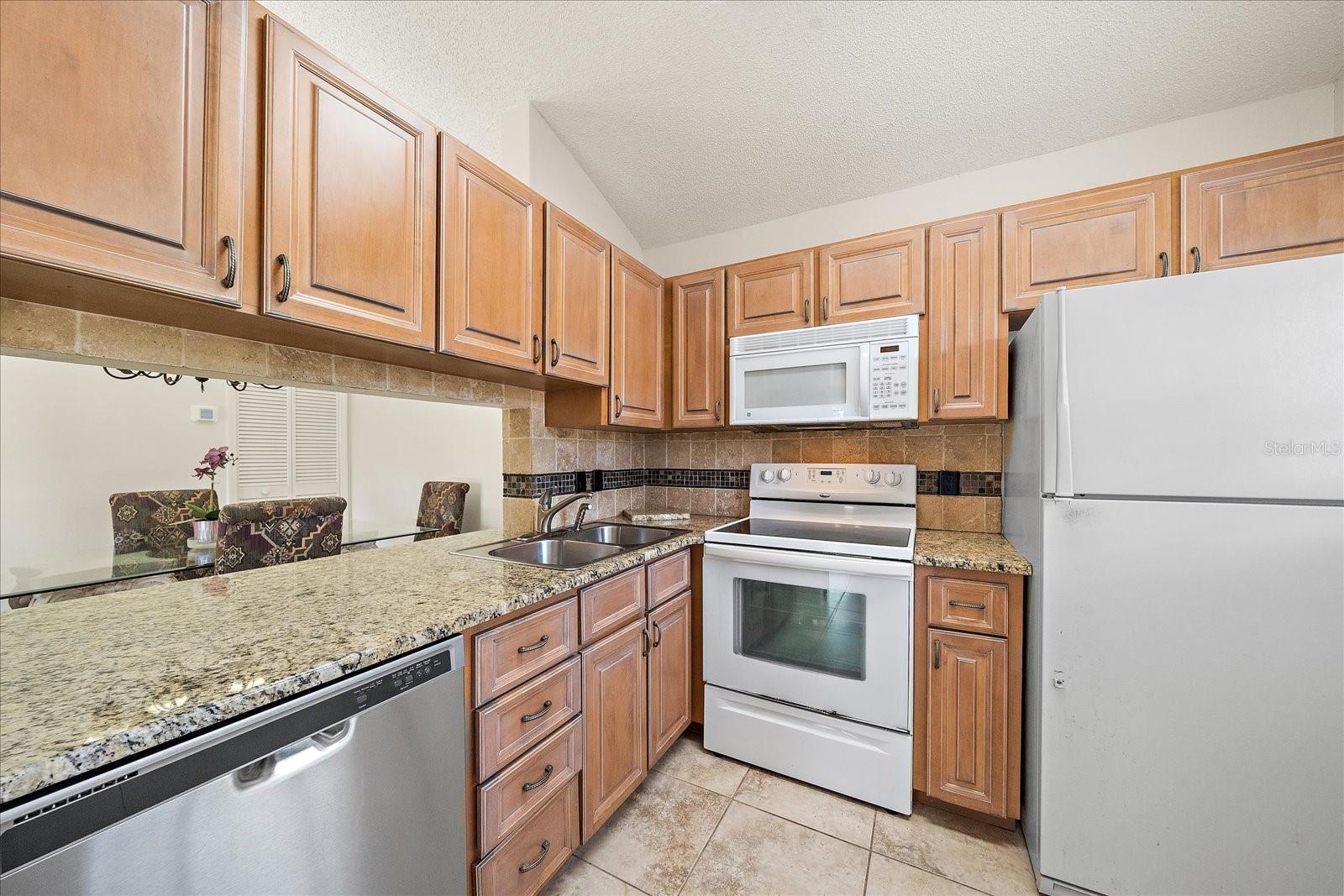 GARDENS AT PALM-AIRE COUNTRY CLUB II - Residential