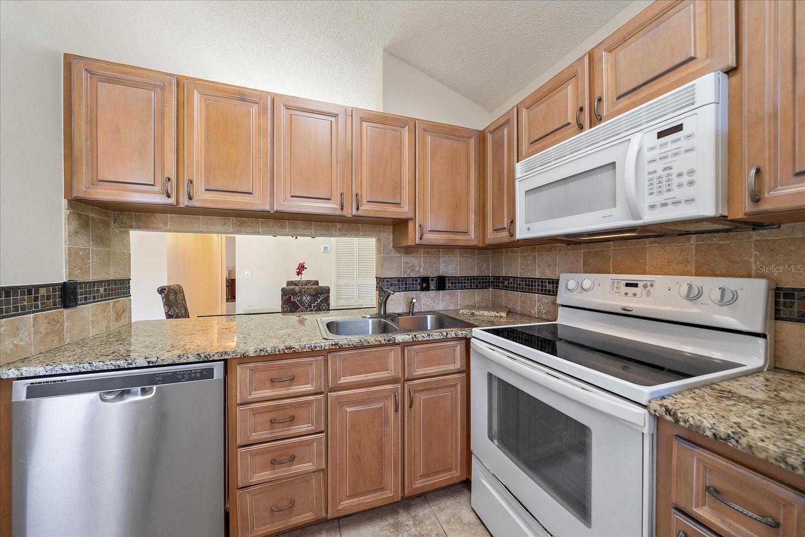 GARDENS AT PALM-AIRE COUNTRY CLUB II - Residential