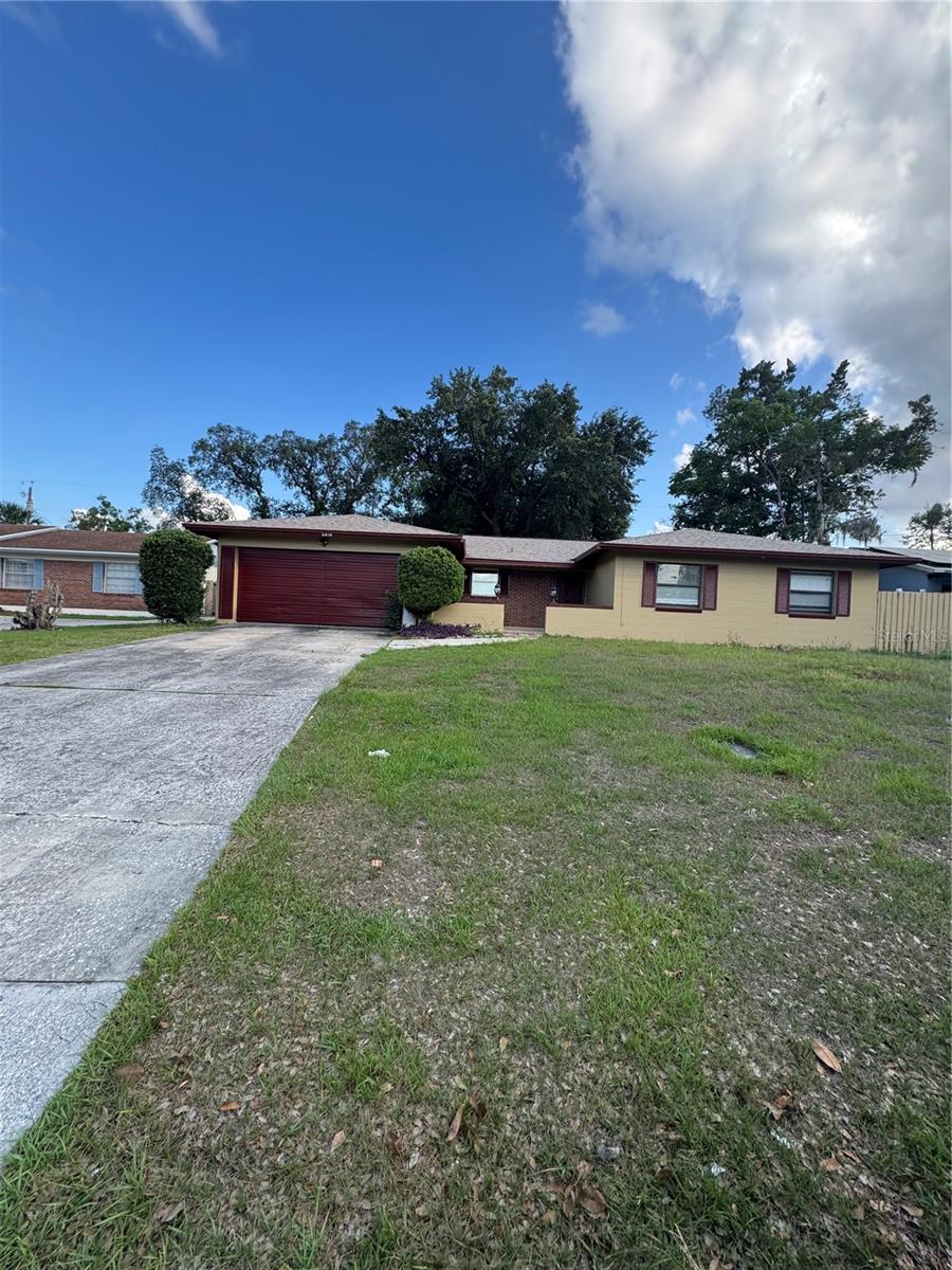 RIDGE MANOR FIRST ADD - Residential Lease