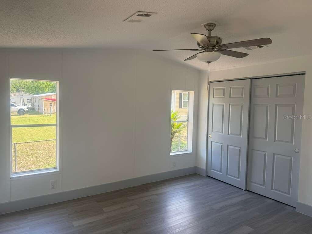 BELMONT WOODS - Residential