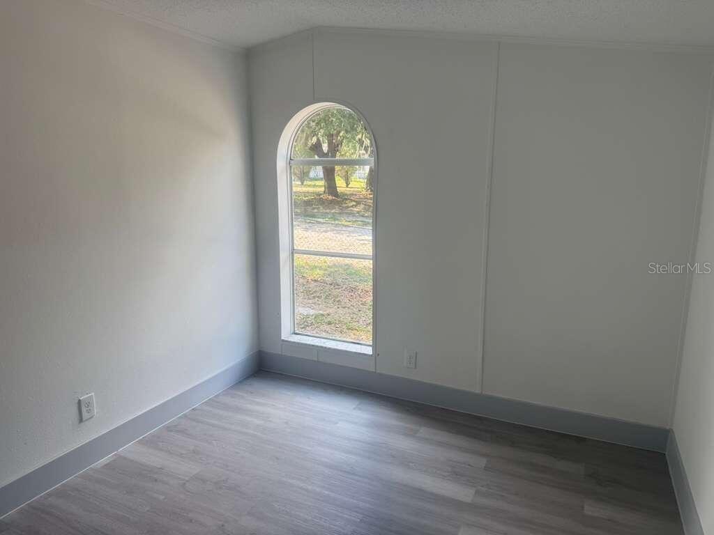 BELMONT WOODS - Residential