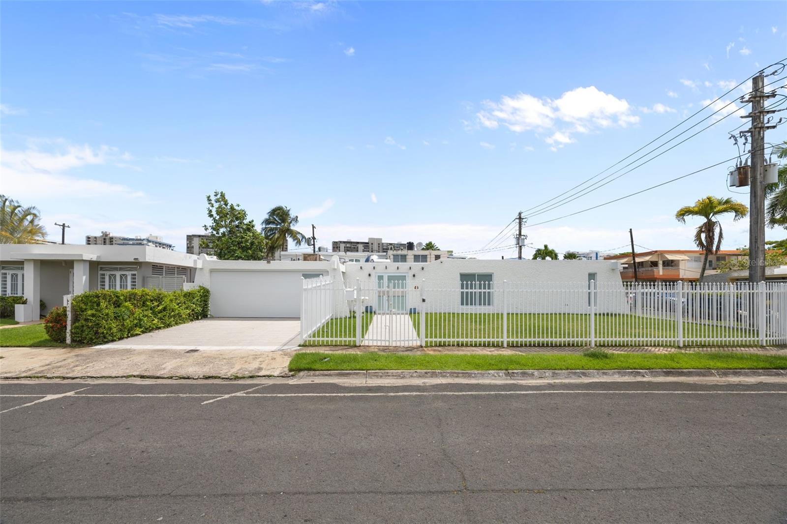 URB VILLAMAR - Residential