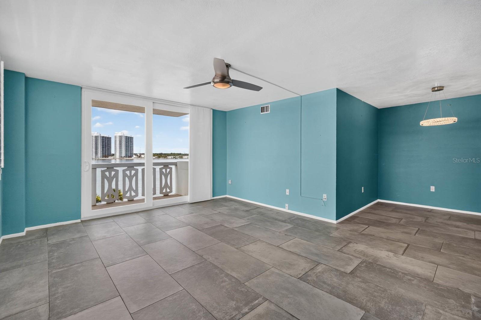 BAYSHORE BATH & TENNIS CLUB CONDO - Residential