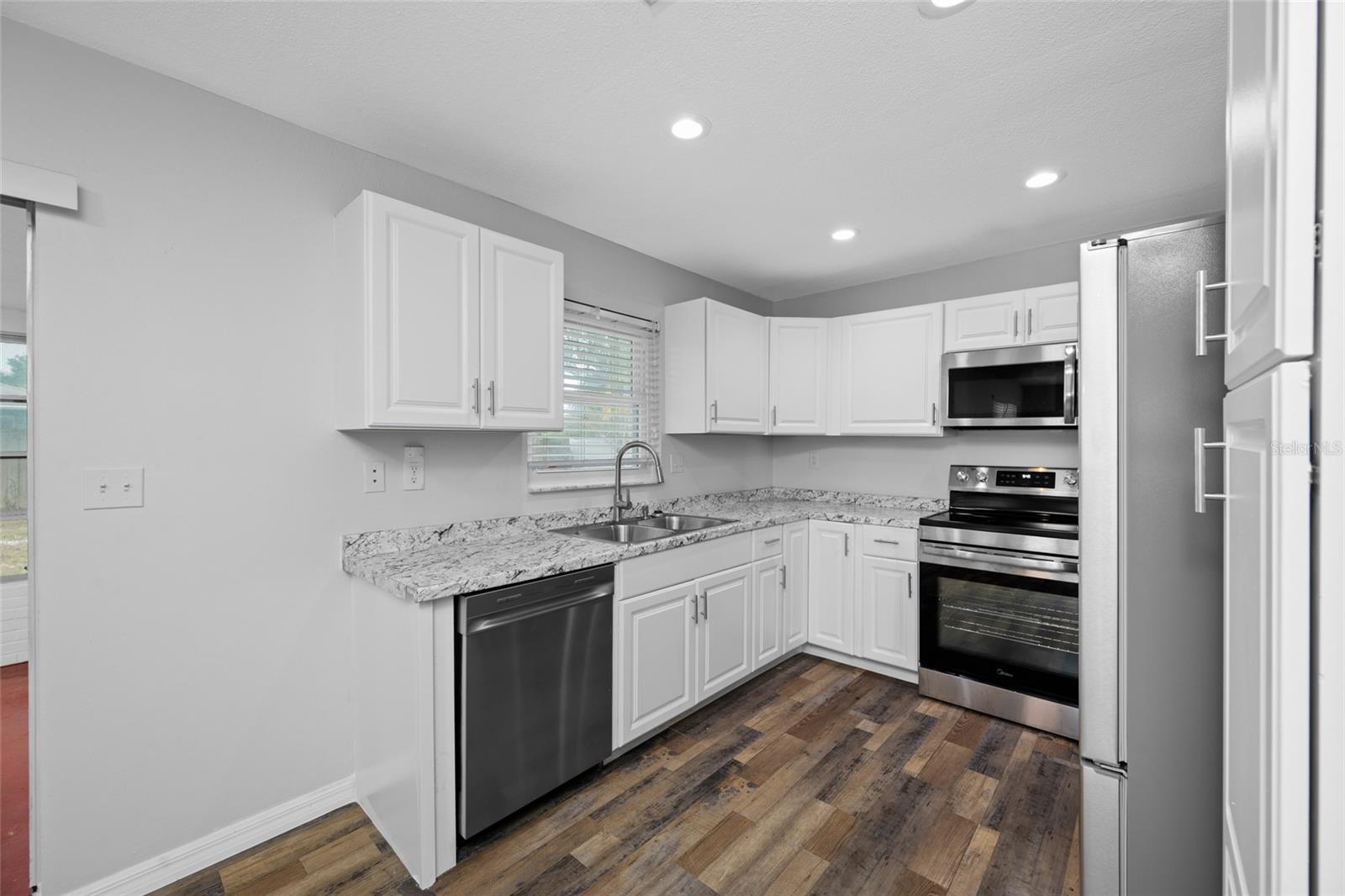 SUNSHINE ESTATES - Residential