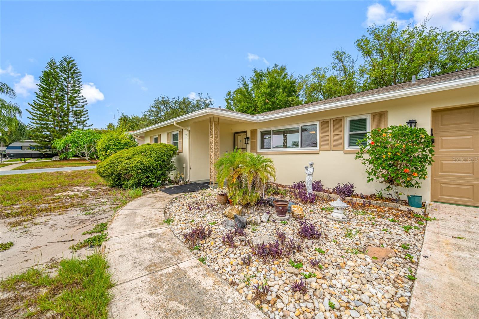 SUNSHINE ESTATES - Residential