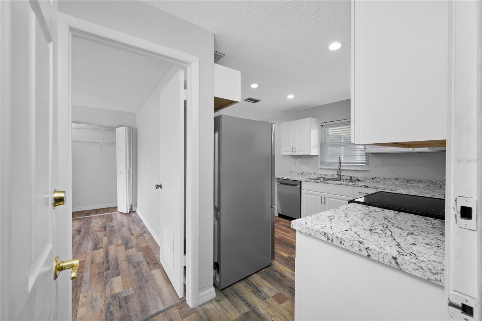 SUNSHINE ESTATES - Residential
