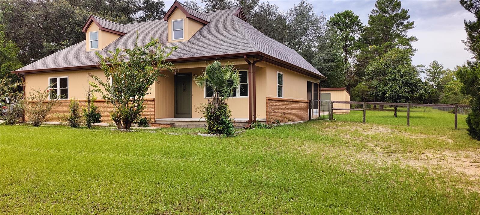 RAINBOW LAKES ESTATE - Residential