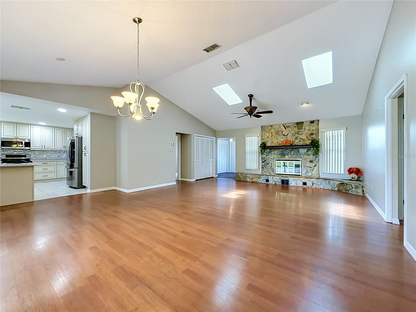 INVERNESS GOLF & COUNTRY CLUB ESTATES - Residential