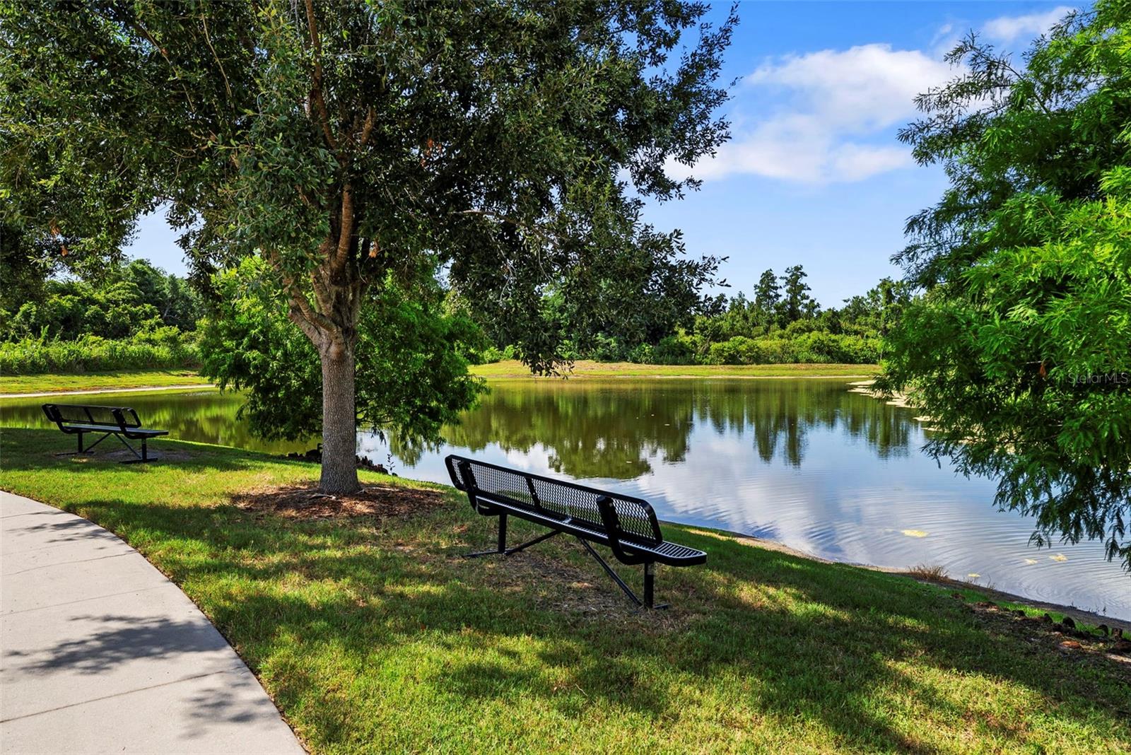 TIVERTON - Residential
