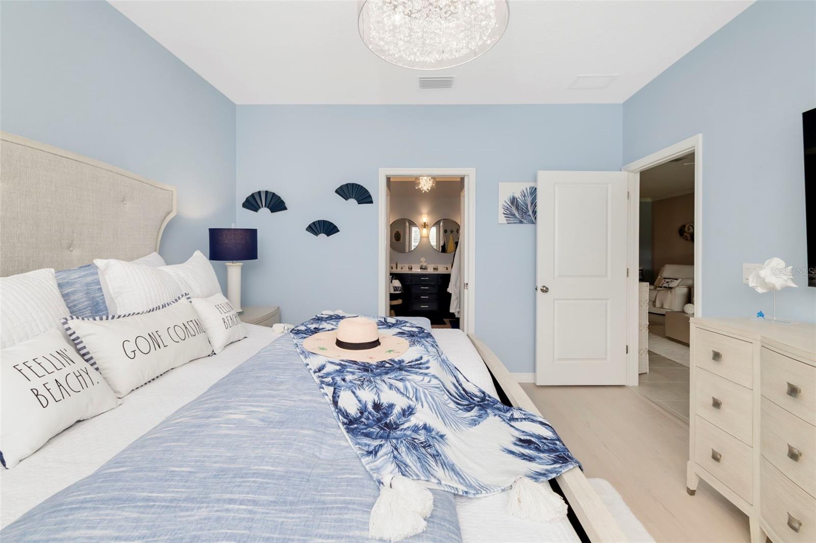 BACCIANO IV AT ESPLANADE LWR PH 30 - Residential