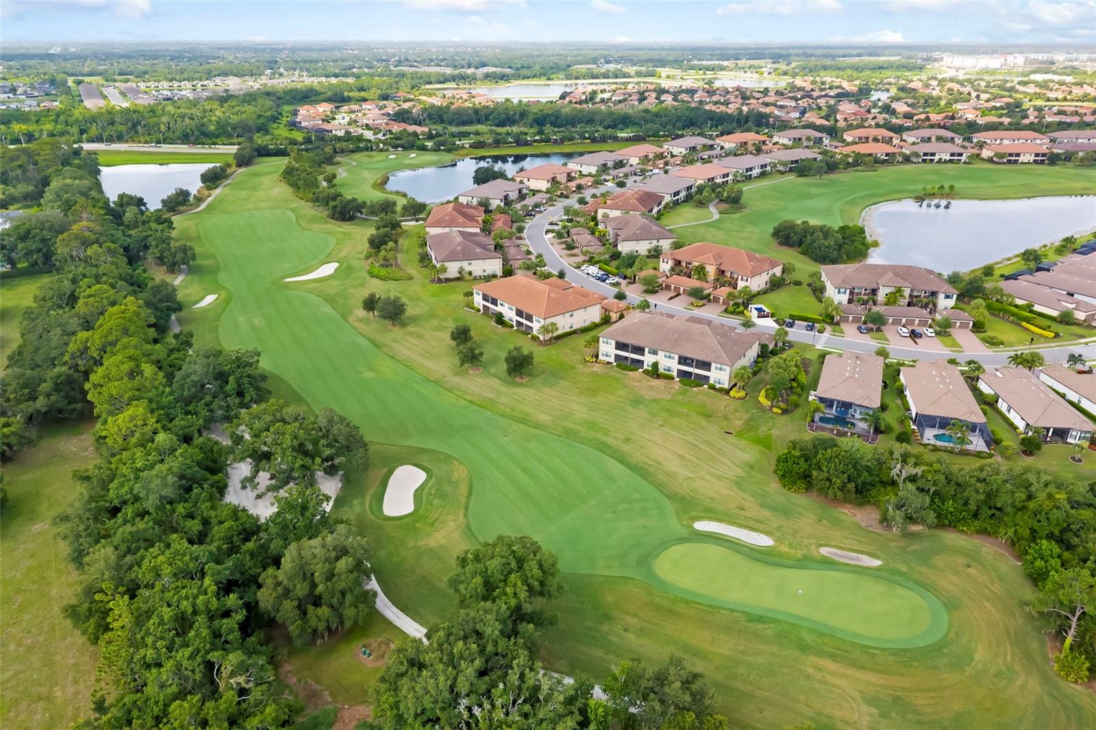 BACCIANO IV AT ESPLANADE LWR PH 30 - Residential