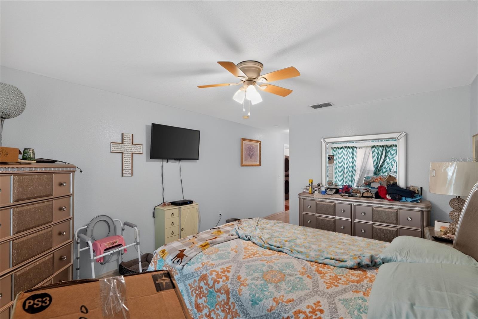 DINNER LAKE SHORES PH 01 - Residential