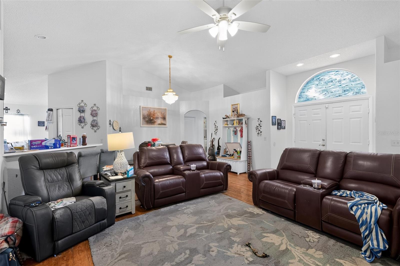 DINNER LAKE SHORES PH 01 - Residential