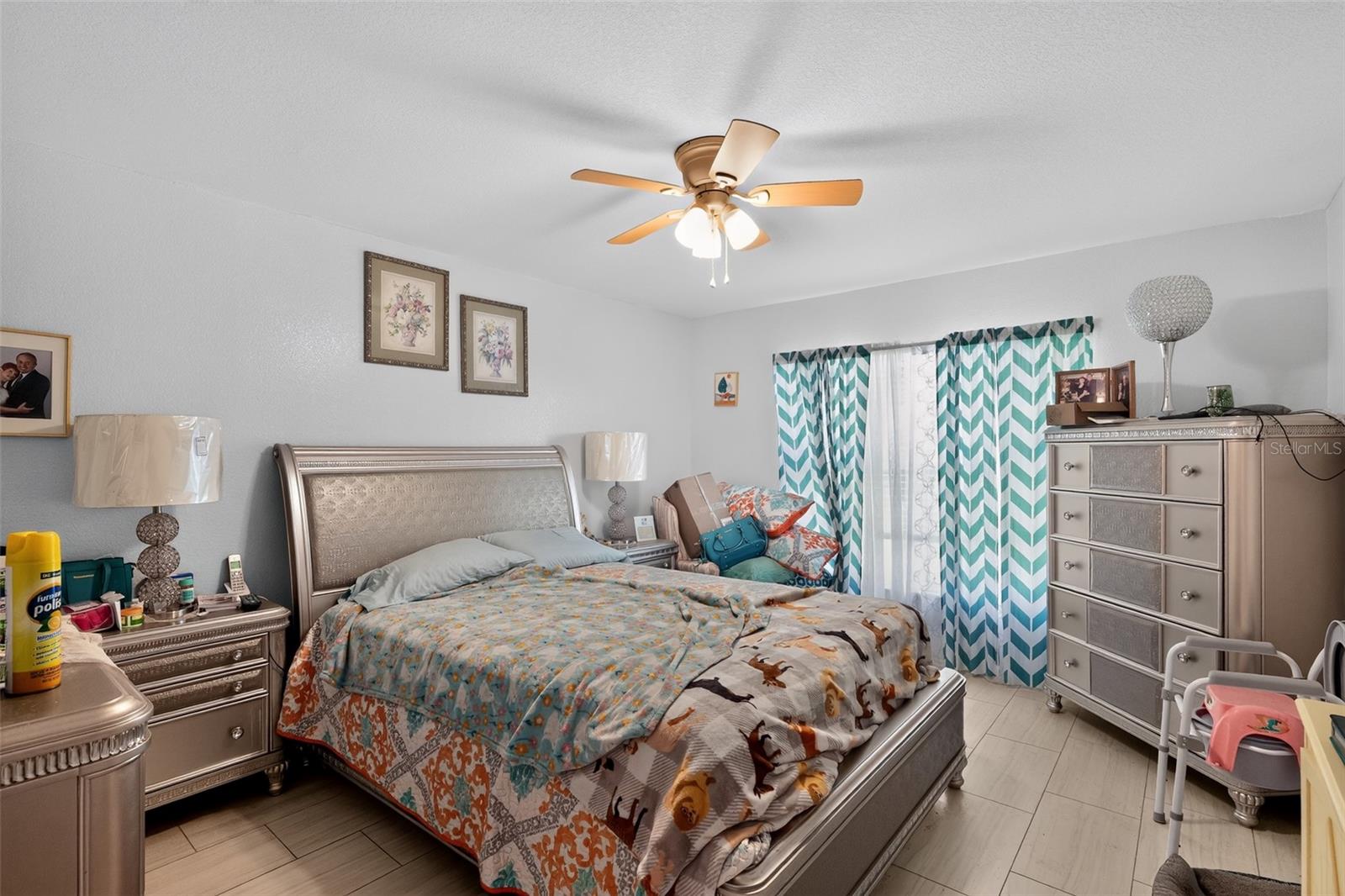DINNER LAKE SHORES PH 01 - Residential