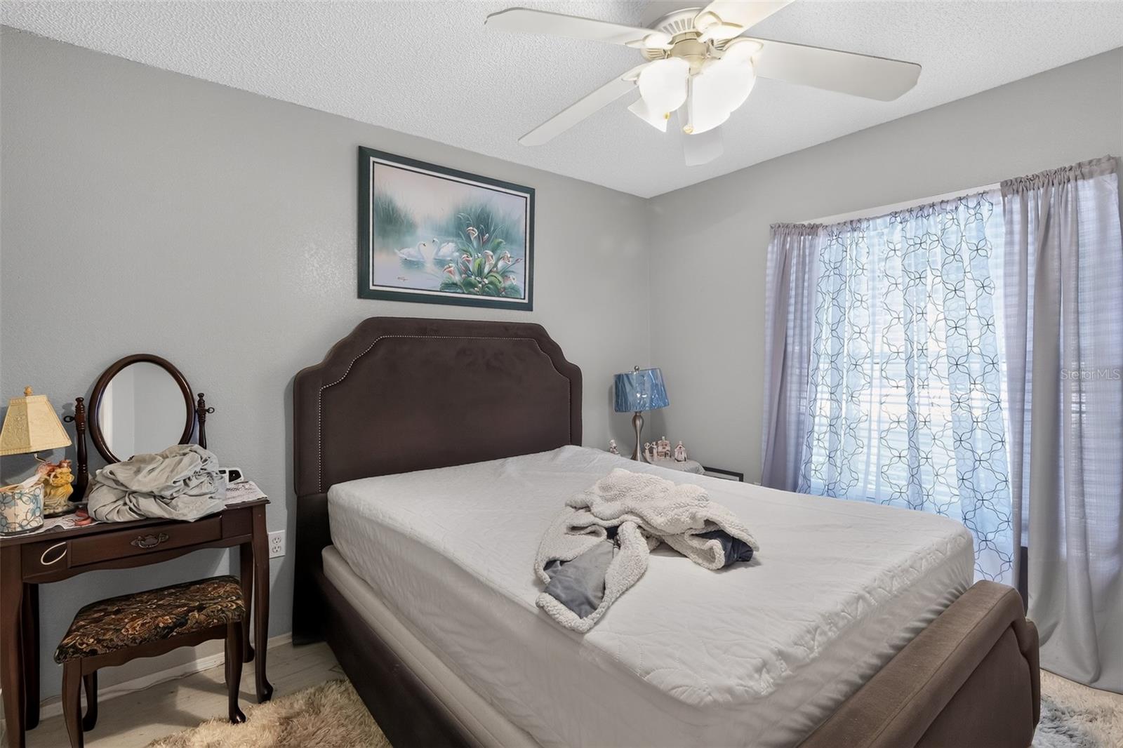 DINNER LAKE SHORES PH 01 - Residential