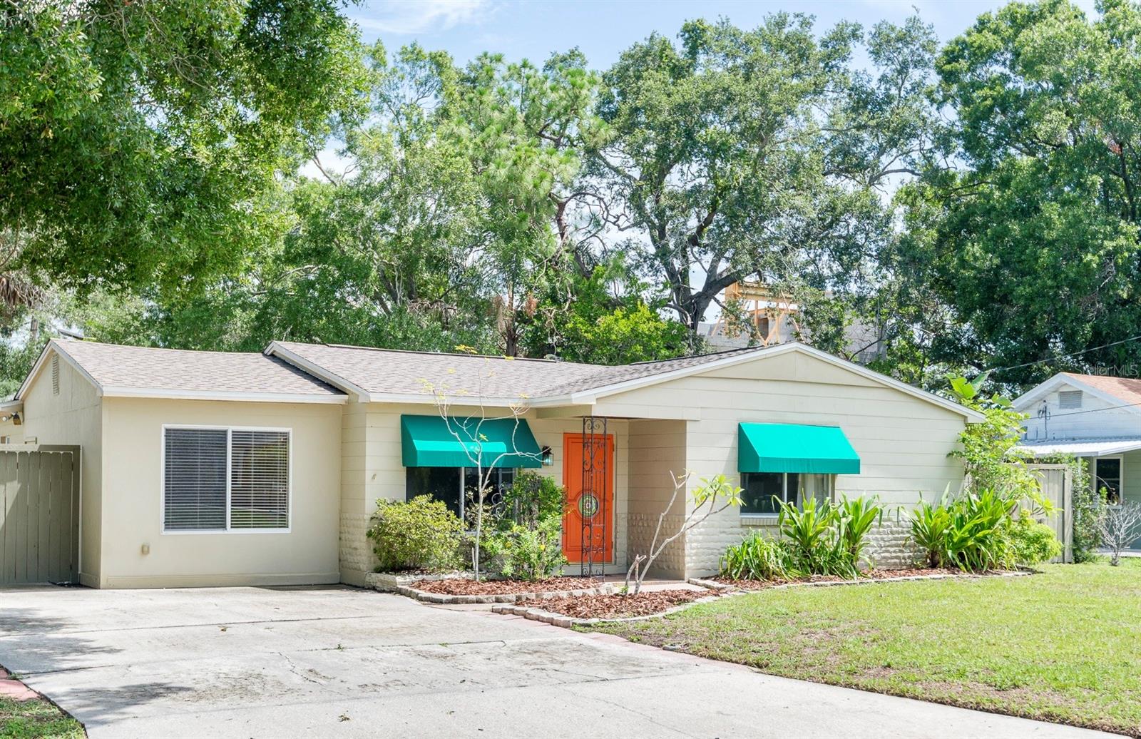 Welcome to this comfortable, solid home in a walkable, well-established South Tampa neighborhood. Whether you’re searching for your own home or a high-demand rental investment, this property checks all the boxes. Step inside to discover a quiet, comfortable 3-bedroom, 2-bath home with a generous bonus room that expands your living options. The bonus space, while connected to the main home, also has its own private entrance with a separate utility room that could be converted to a full bath — creating an ideal in-law suite, home office, studio, or
income-producing apartment. Out back, enjoy a private, fenced yard and a spacious screened-in lanai — perfect for morning coffee or gatherings with family and friends. As far back as the sellers know, this home has had no water intrusion or wind damage, including through the fall 2024 storms. The prime location puts you just minutes from the waterfront, Tampa General Hospital, the Selmon Expressway, MacDill Air Force Base, and an array of dining and entertainment options. Don’t miss your chance to make this home yours; schedule your tour today. Property is being sold as-is. All information contained herein is believed to be accurate; buyer to be verify.
