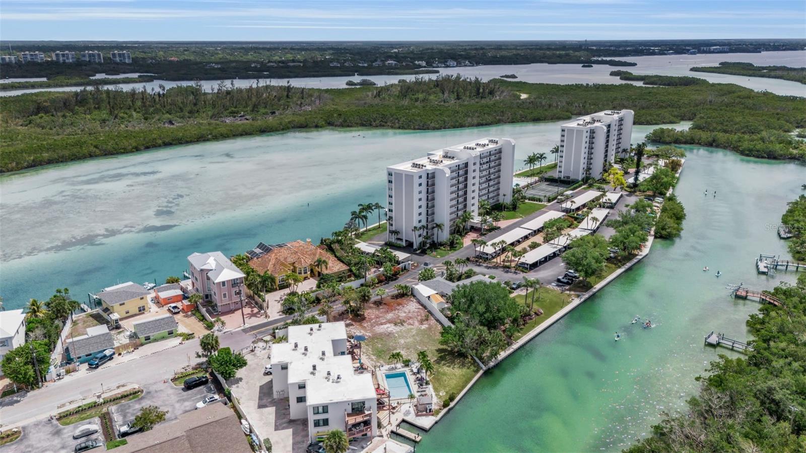 SIESTA KEY - Land