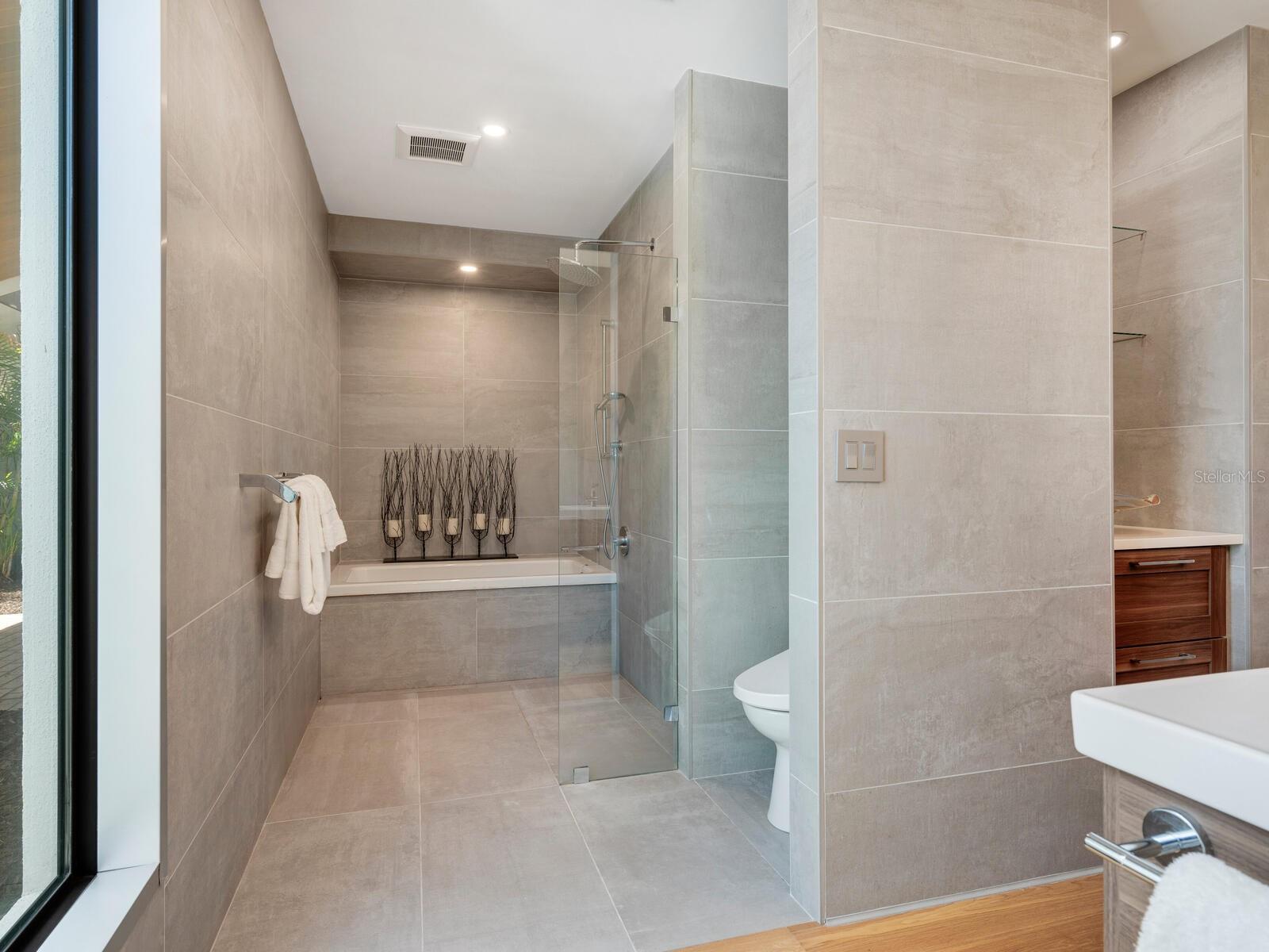 BAY ISLAND SHORES UNIT 2 - Residential