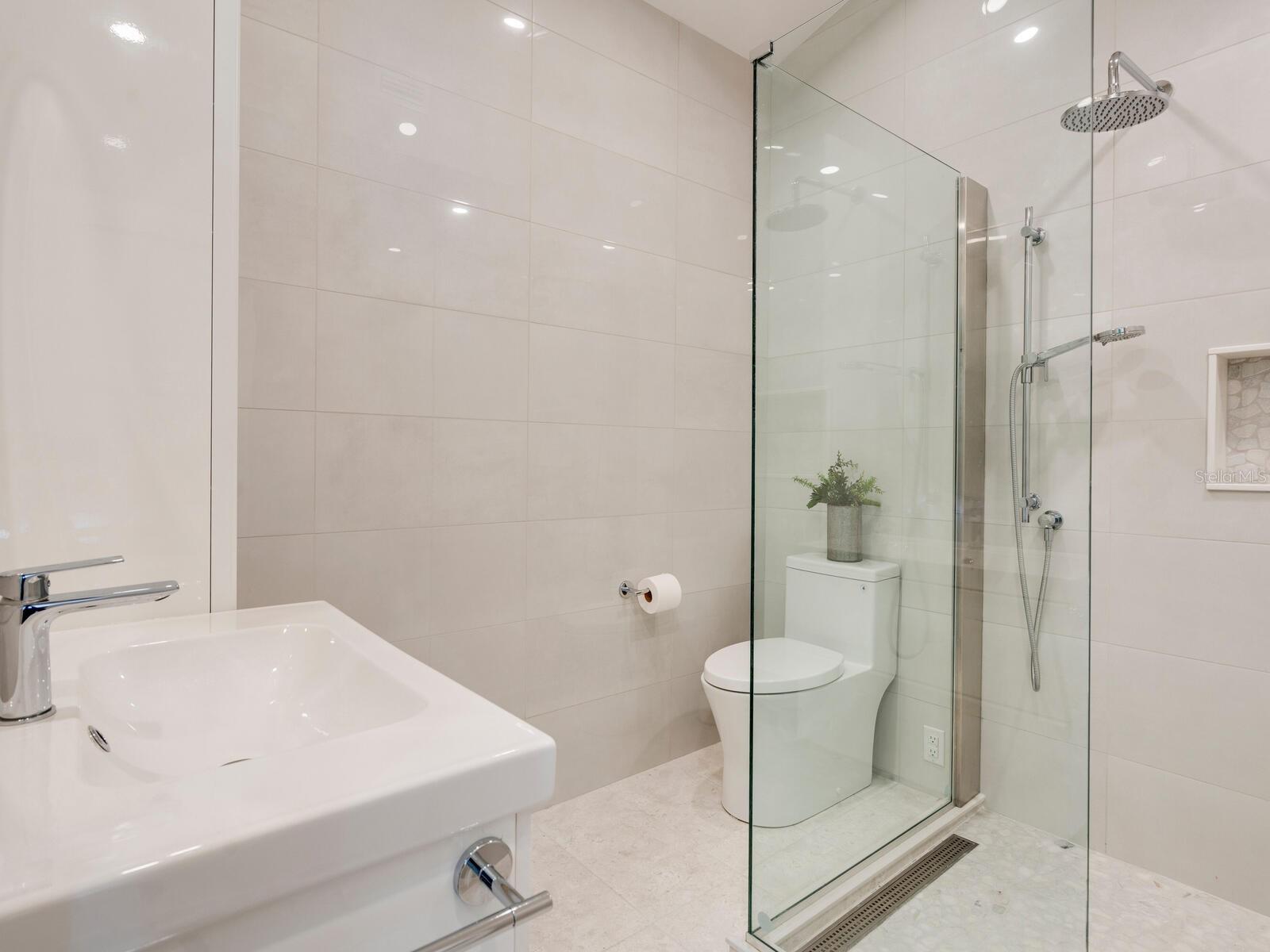 BAY ISLAND SHORES UNIT 2 - Residential