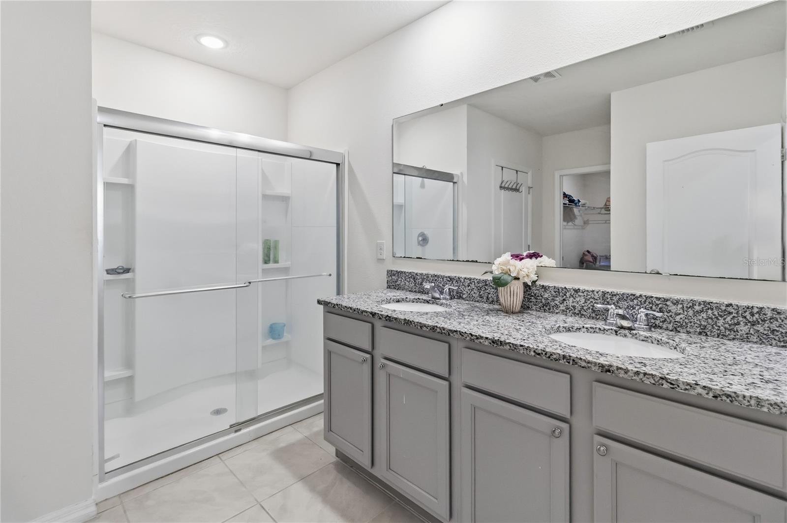 EASTGROVE - Residential