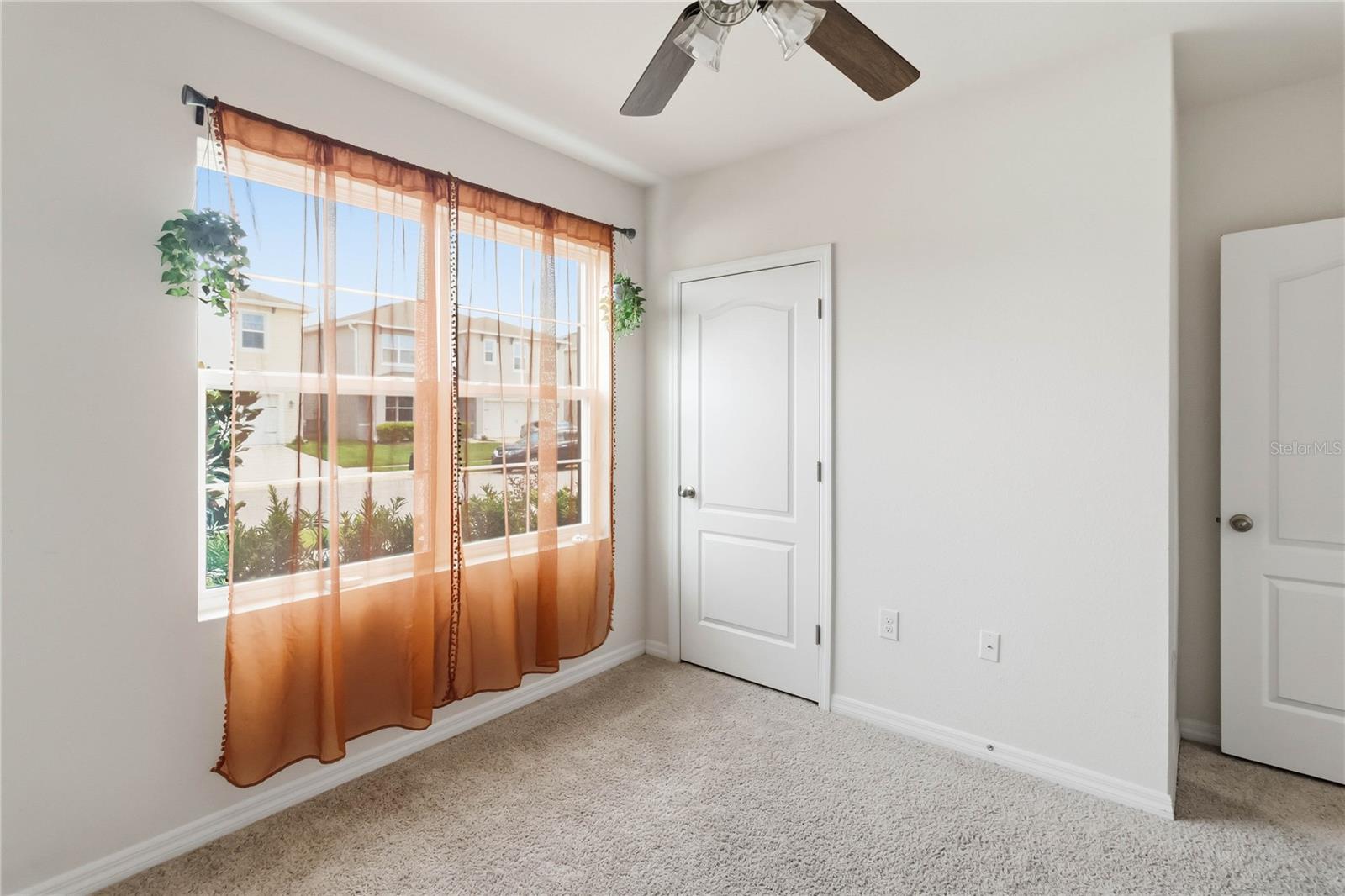 EASTGROVE - Residential