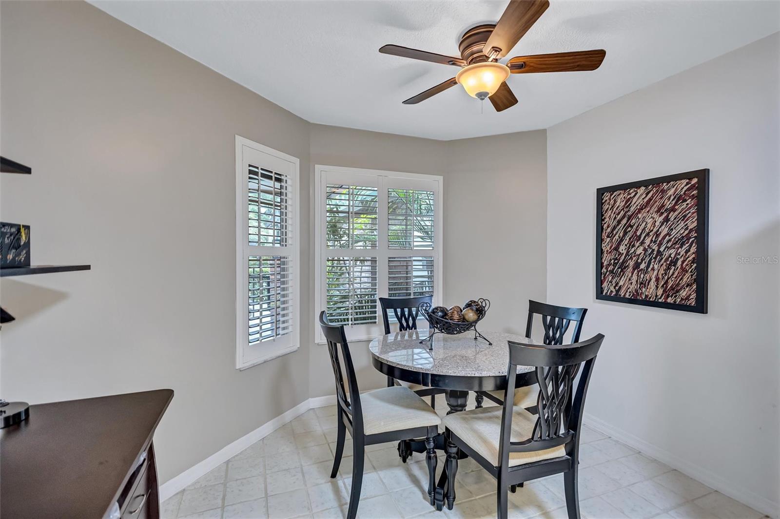LAUREL OAKS AT COUNTRY WOODS CONDO - Residential