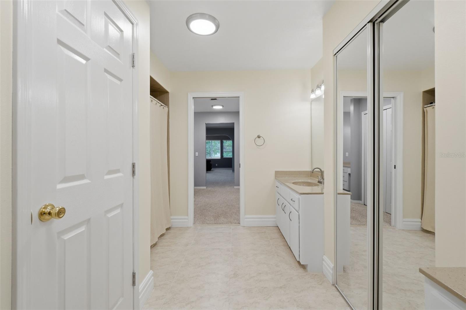 SAWGRASS TWNHM - Residential