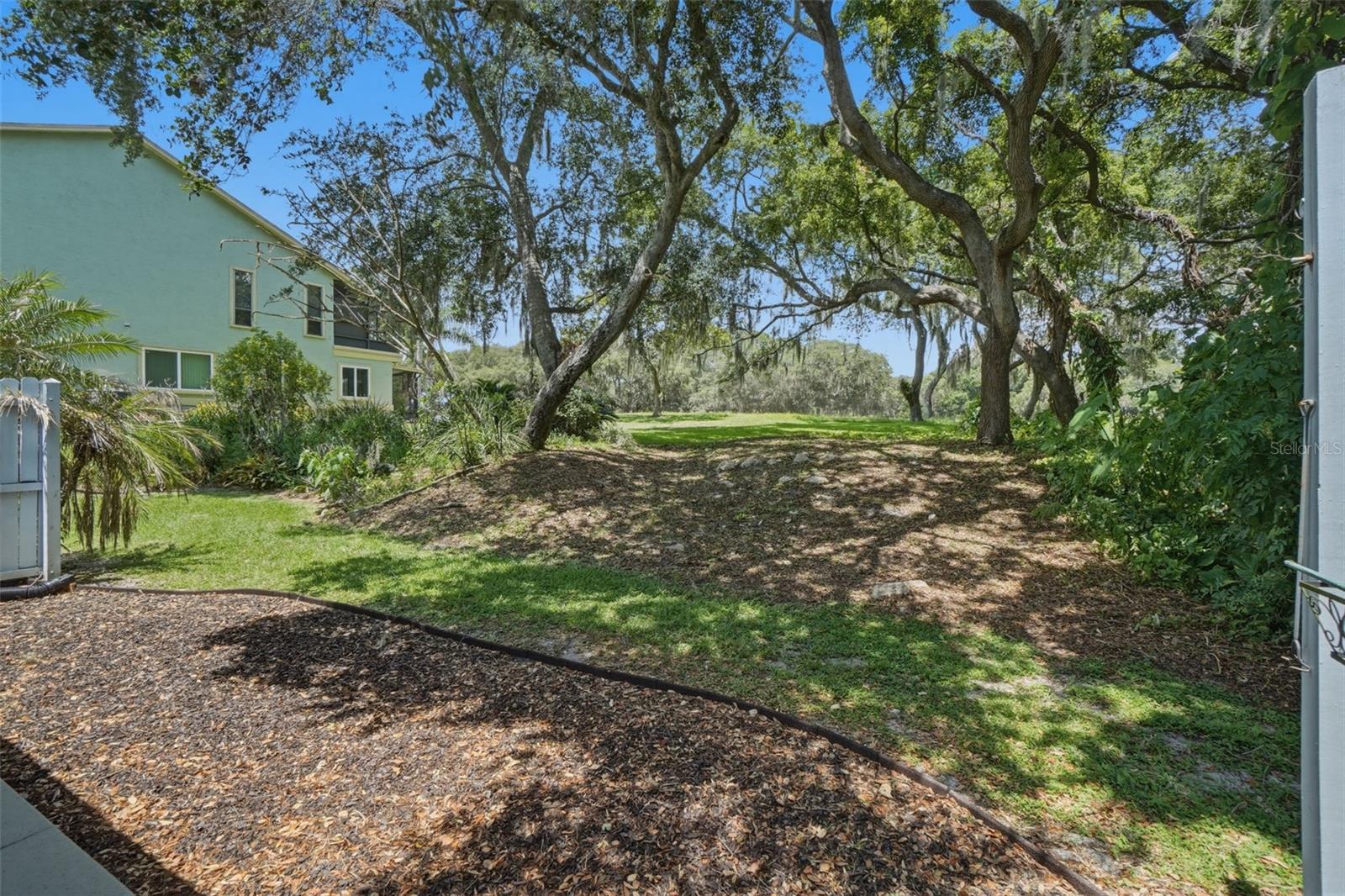 SAWGRASS TWNHM - Residential