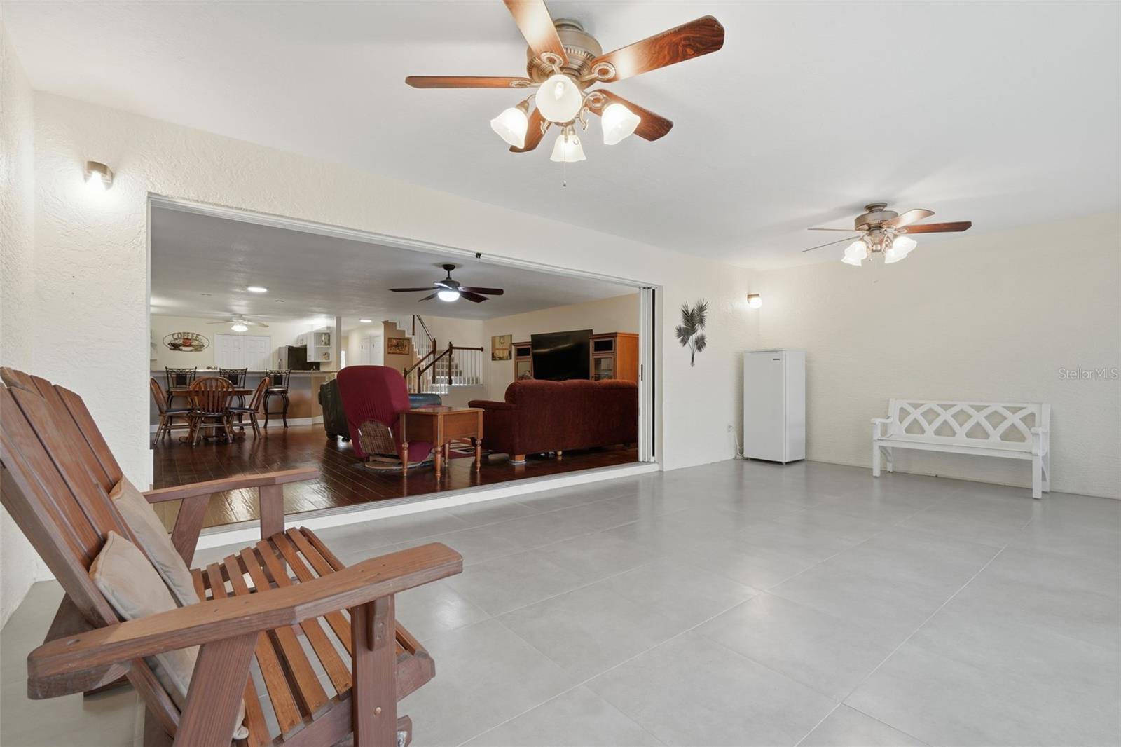 SAWGRASS TWNHM - Residential
