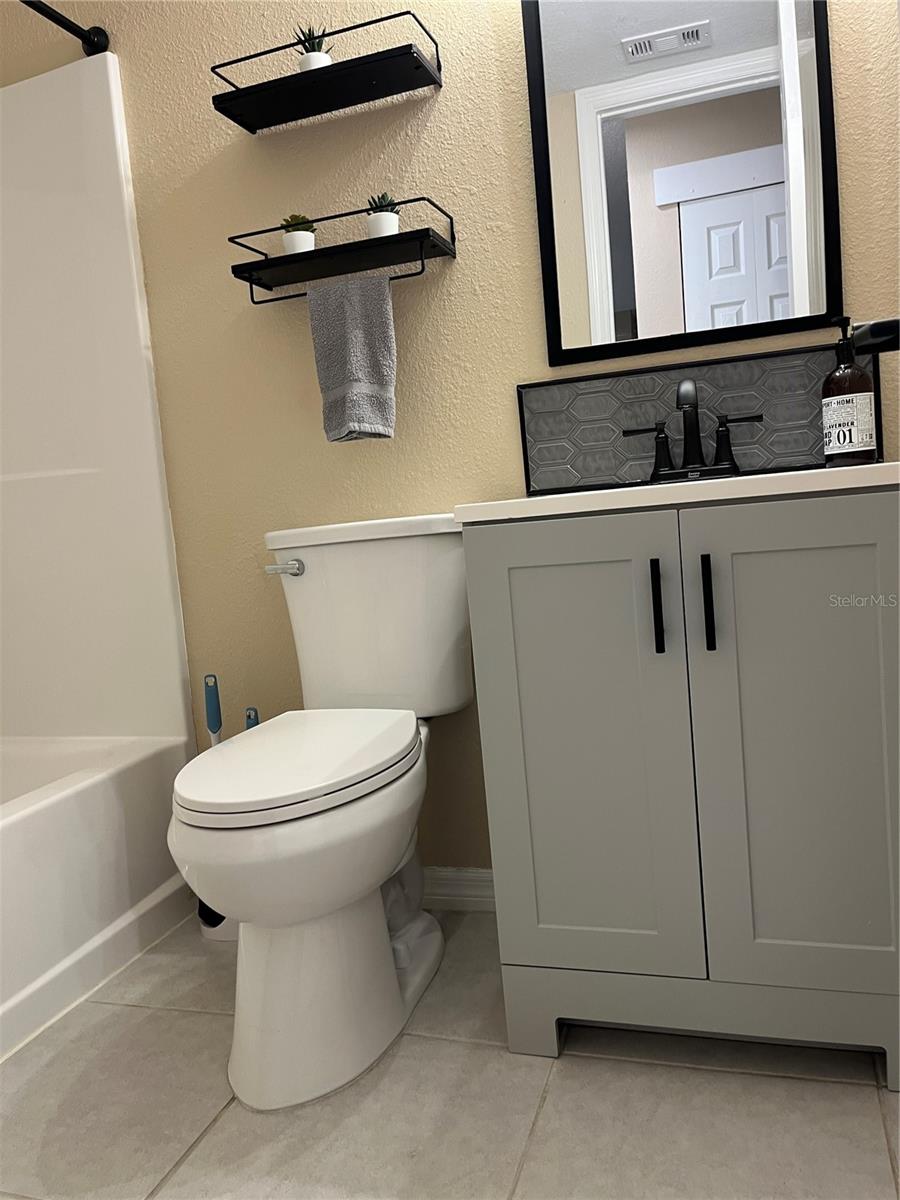 THE HAMPTONS AT BRANDON A CONDO - Residential Lease