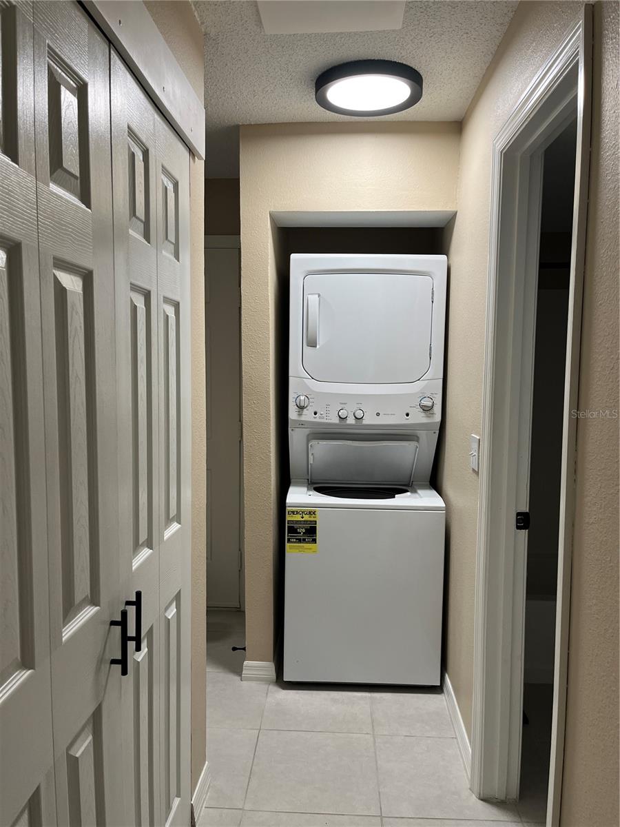 THE HAMPTONS AT BRANDON A CONDO - Residential Lease